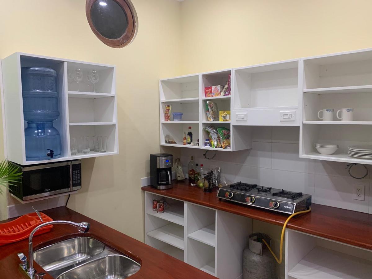 Apartamentos Casa Amarilla Granada Luaran gambar