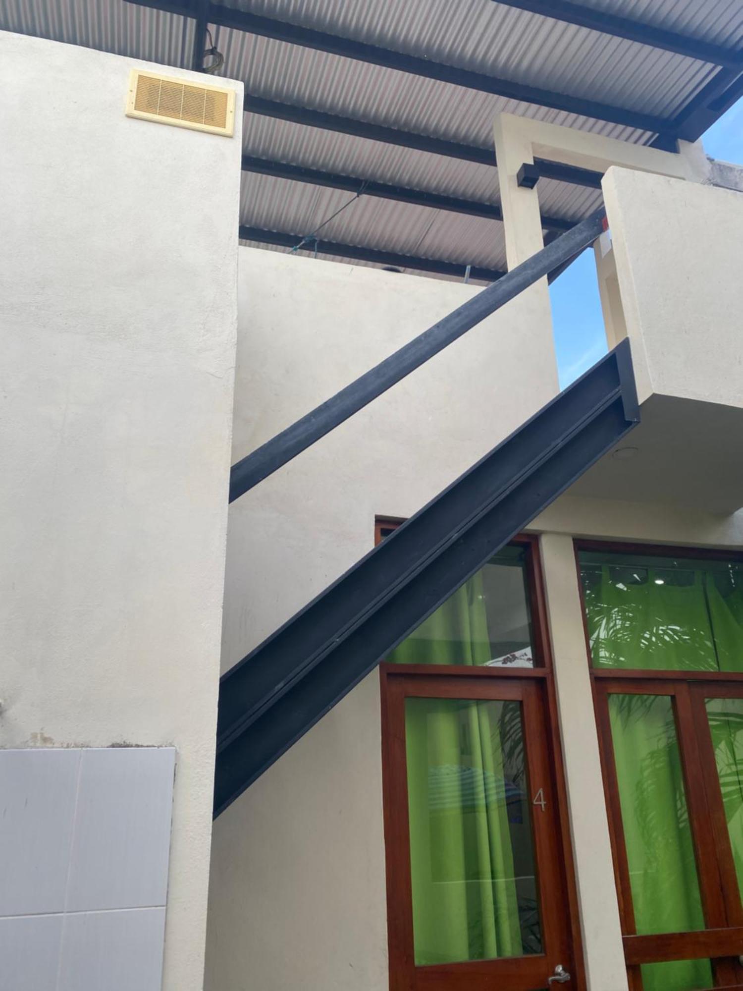 Apartamentos Casa Amarilla Granada Luaran gambar