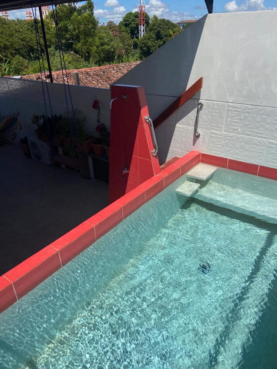 Apartamentos Casa Amarilla Granada Luaran gambar